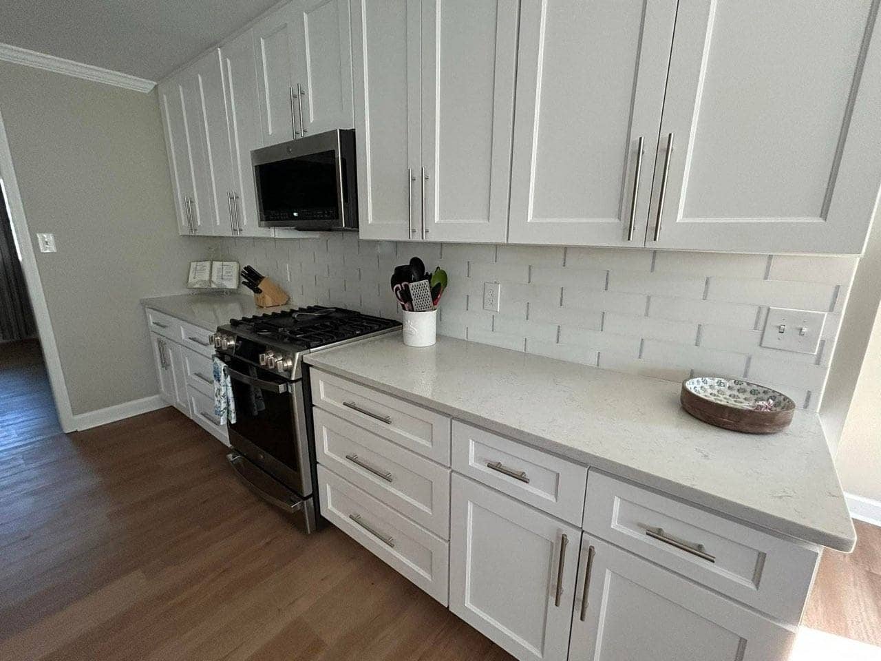 Transitional Kitchen Remodel by premier renovation company — Project 1 project photo 2